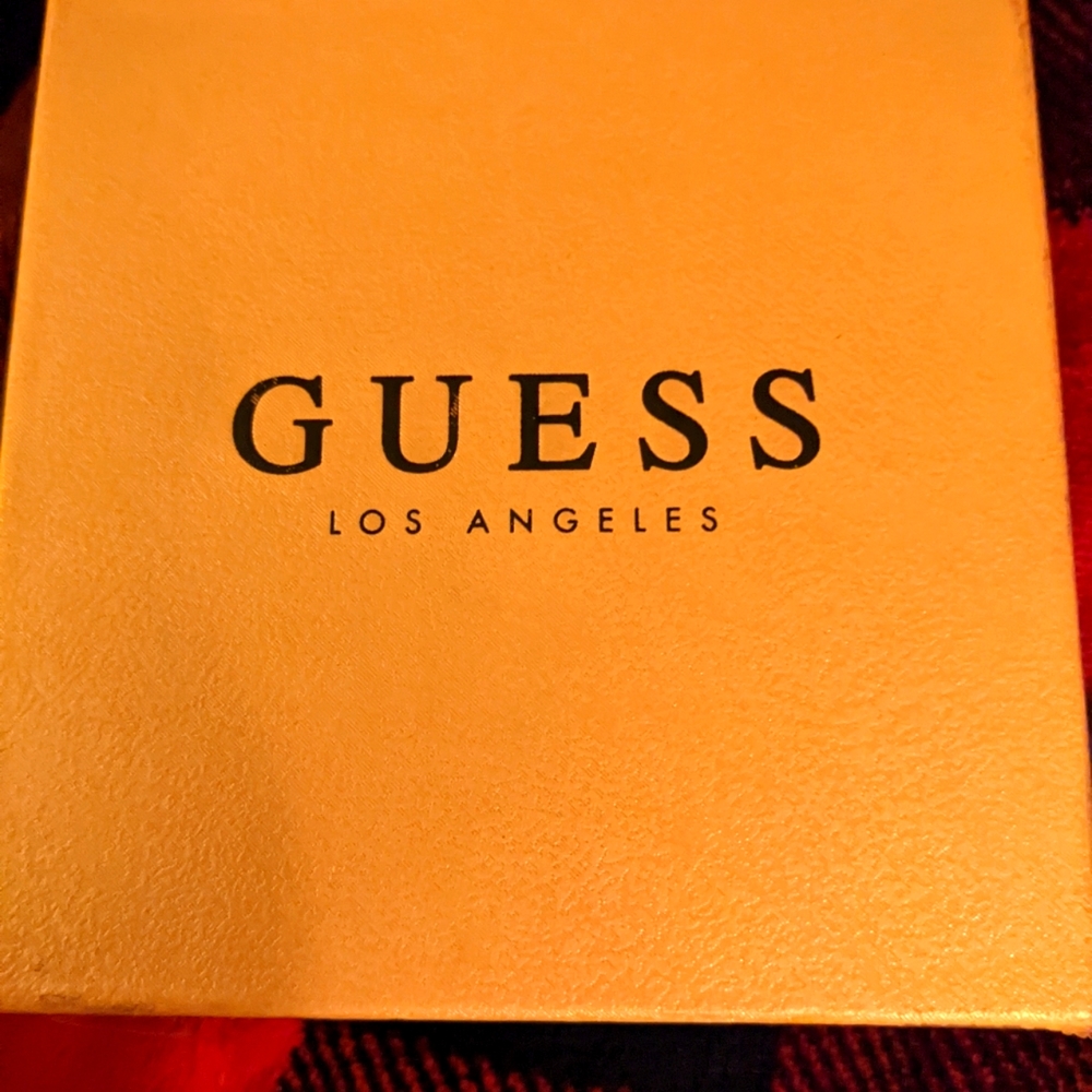 Guess necklace and earrings goldtone